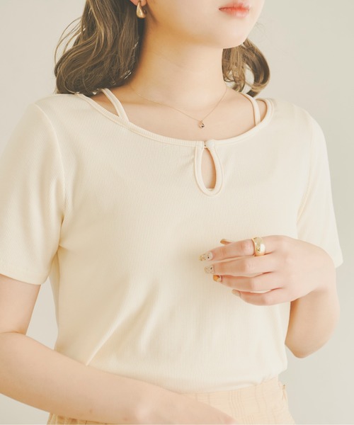 Ambre Neige(アンブルネージュ)の「変形リブトップス/【WEB/EC限定商品】(Tシャツ/カットソー・レディース・アイボリー/ダークブラウン・FREE)」の1枚目の写真
