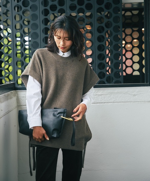 RIVE DROITE（リヴドロワ）の「コーデにアクセントをつけてくれる　カノコ編2wayニットベスト（ニット/セーター・レディース・ブラウン・FREE）」の7枚目の写真