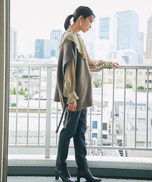 RIVE DROITE（リヴドロワ）の「コーデにアクセントをつけてくれる　カノコ編2wayニットベスト（ニット/セーター・レディース・ブラウン・FREE）」の12枚目の写真