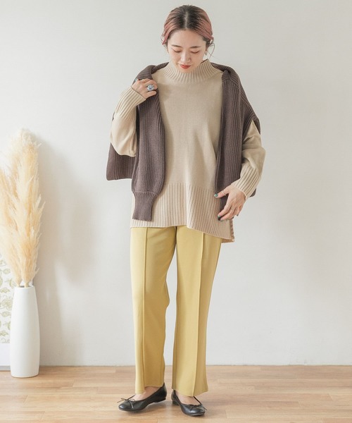 ITEMS URBANRESEARCH(アイテムズ アーバンリサーチ)の「バックスリットハンドメイドニット(ニット/セーター・レディース・グレー系その他/モカ/チャコールグレー/グリーン/ブラウン/パープル・FREE)」の7枚目の写真