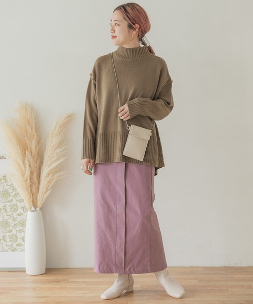 ITEMS URBANRESEARCH(アイテムズ アーバンリサーチ)の「バックスリットハンドメイドニット(ニット/セーター・レディース・グレー系その他/モカ/チャコールグレー/グリーン/ブラウン/パープル・FREE)」の13枚目の写真