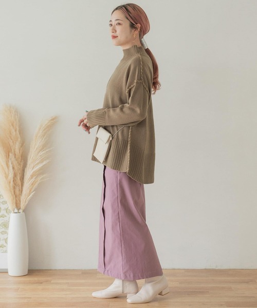 ITEMS URBANRESEARCH(アイテムズ アーバンリサーチ)の「バックスリットハンドメイドニット(ニット/セーター・レディース・グレー系その他/モカ/チャコールグレー/グリーン/ブラウン/パープル・FREE)」の14枚目の写真