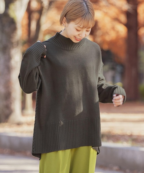 ITEMS URBANRESEARCH(アイテムズ アーバンリサーチ)の「バックスリットハンドメイドニット(ニット/セーター・レディース・グレー系その他/モカ/チャコールグレー/グリーン/ブラウン/パープル・FREE)」の16枚目の写真