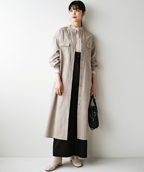 haco!（ハコ）の「さっと着てコーデが完成！楽ちんに秋冬気分高まる　羽織りにも便利なコーデュロイワンピース（ワンピース・レディース・ライトグレー/キャメル・SMALL/MEDIUM/LARGE/X-LARGE）」の3枚目の写真