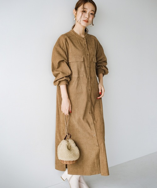 haco!（ハコ）の「さっと着てコーデが完成！楽ちんに秋冬気分高まる　羽織りにも便利なコーデュロイワンピース（ワンピース・レディース・ライトグレー/キャメル・SMALL/MEDIUM/LARGE/X-LARGE）」の17枚目の写真