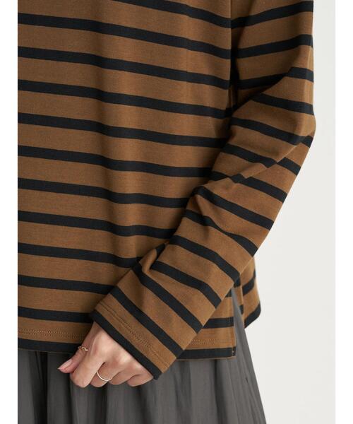 earth music&ecology（アースミュージックアンドエコロジー）の「パネルボーダーカットプルオーバー　＊（Tシャツ/カットソー・レディース・チャコールグレー/ネイビー/グリーン/モカ・FREE）」の11枚目の写真