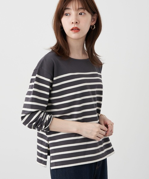 earth music&ecology（アースミュージックアンドエコロジー）の「パネルボーダーカットプルオーバー　＊（Tシャツ/カットソー・レディース・チャコールグレー/ネイビー/グリーン/モカ・FREE）」の2枚目の写真