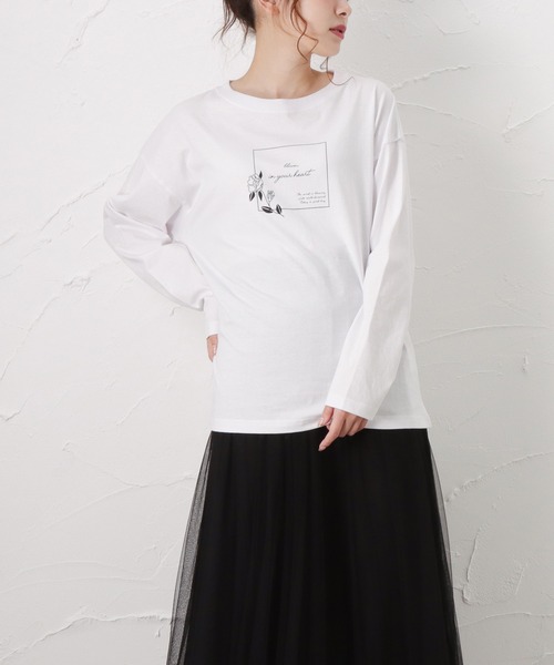 Mac-House(マックハウス)の「フラワープリントロングスリーブTシャツ(Tシャツ/カットソー・レディース・ホワイト/ベージュ/オレンジ・M/L)」の1枚目の写真