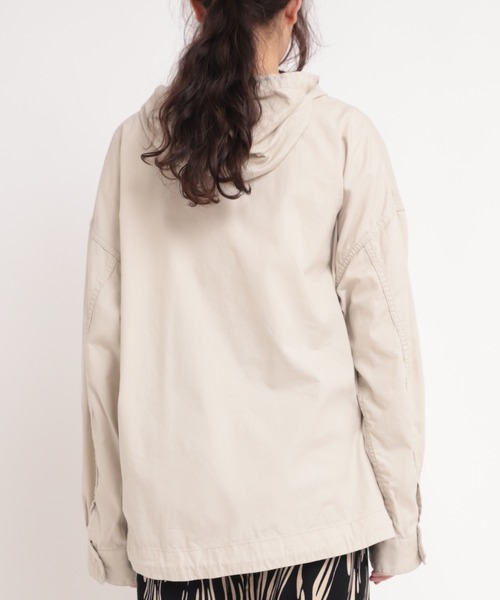 RNA-N（アールエヌエーエヌ）の「J1996 オックスアノラックパーカー（マウンテンパーカー・レディース・オリーブ/ナチュラル・MEDIUM）」の6枚目の写真