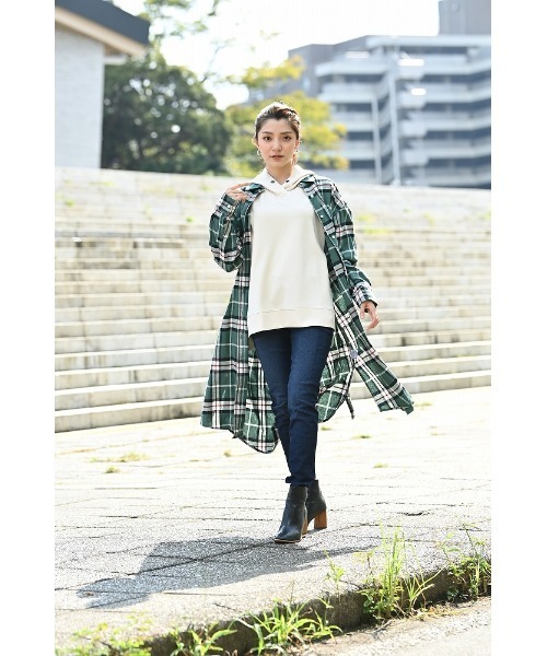NAVY(ネイビー)の「ストレッチ スキニーパンツ(その他パンツ・レディース・ブラック/ダークブルー/ワンウォッシュ/ライトインディゴブルー/ライトブルー/ブラック系1・S/L/XS/M)」の12枚目の写真