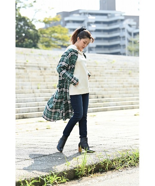 NAVY(ネイビー)の「ストレッチ スキニーパンツ(その他パンツ・レディース・ブラック/ダークブルー/ワンウォッシュ/ライトインディゴブルー/ライトブルー/ブラック系1・S/L/XS/M)」の17枚目の写真