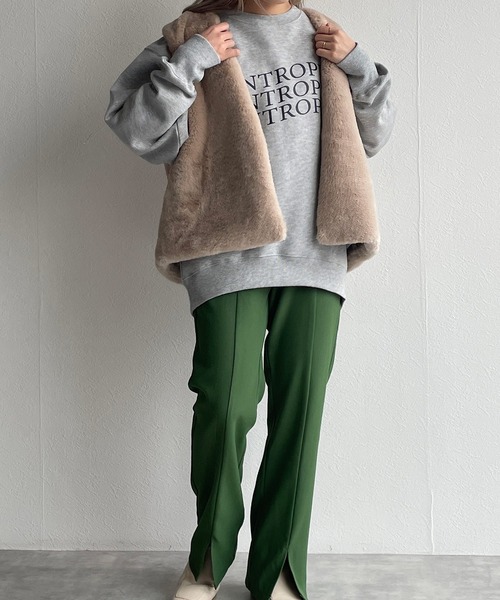 w closet(ダブルクローゼット)の「プリントスエットクルーBIGプルオーバー(スウェット・レディース・トップグレー/スモークグレー/スミクロ・FREE)」の13枚目の写真