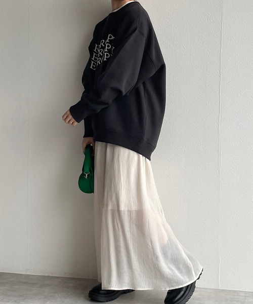 w closet(ダブルクローゼット)の「プリントスエットクルーBIGプルオーバー(スウェット・レディース・トップグレー/スモークグレー/スミクロ・FREE)」の14枚目の写真