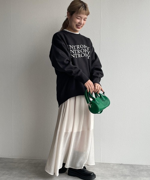 w closet(ダブルクローゼット)の「プリントスエットクルーBIGプルオーバー(スウェット・レディース・トップグレー/スモークグレー/スミクロ・FREE)」の15枚目の写真