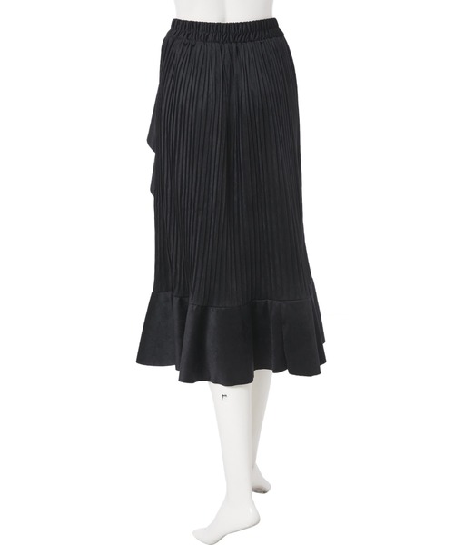 fifth（フィフス）の「裾デザインプリーツベロアスカート（スカート・レディース・ブラック・MEDIUM）」の2枚目の写真