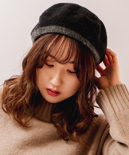 Sense of Grace(センスオブグレース)の「GIGIO BERET 配色ウールバスクベレー帽(ハンチング/ベレー帽・レディース・ブラック/アイボリー/ブルー/プラム・FREE)」の2枚目の写真