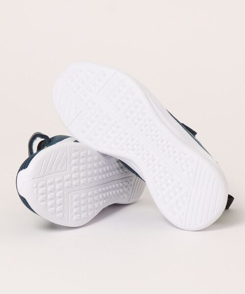 PUMA（プーマ）の「《PUMA》フライヤー ランナー V PS（スニーカー・キッズ・ブルー系その他/ホワイト/ピンク/ブラック×ホワイト/ブラック×グリーン・20.0cm/19.0cm/18.0cm/21.0cm/17.0cm）」の7枚目の写真