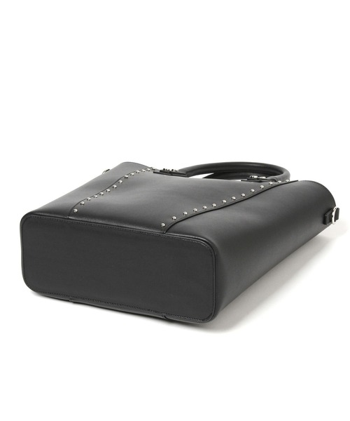 PAGEBOY（ページボーイ）の「モードスタッズトートバッグ（ショルダーバッグ・レディース・ブラック/オフホワイト/シルバー・FREE）」の20枚目の写真