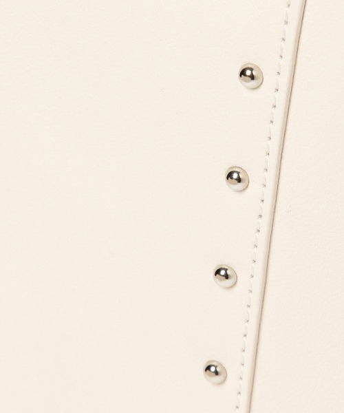 PAGEBOY（ページボーイ）の「モードスタッズトートバッグ（ショルダーバッグ・レディース・ブラック/オフホワイト/シルバー・FREE）」の22枚目の写真