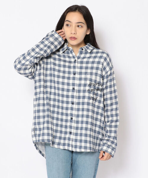 AVIREX(アヴィレックス)の「DOUBLE GAUZE EMBROIDERY SHIRT/ ダブルガーゼ 刺繍シャツ(シャツ/ブラウス・レディース・イエロー/グリーン/ネイビー・FREE)」の2枚目の写真