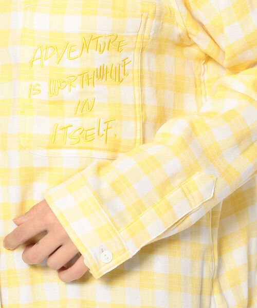 AVIREX(アヴィレックス)の「DOUBLE GAUZE EMBROIDERY SHIRT/ ダブルガーゼ 刺繍シャツ(シャツ/ブラウス・レディース・イエロー/グリーン/ネイビー・FREE)」の8枚目の写真