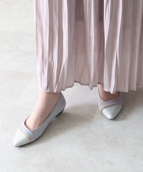 JELLY BEANS（ジェリービーンズ）の「メタルラインコンビパンプス【クッション性抜群！】【歩きやすい！】【柔らかい】【お仕事】【結婚式】【WEB限定】(215-51)JELLY BEANS(ジェリービーンズ)（パンプス・レディース・ブラック/ピンクベージュ/ライトブルー・22.5/23/23.5/24/24.5）」の3枚目の写真