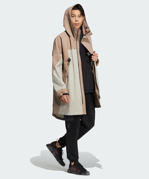 人気✨adidasオリジナルスフードナイロンジャケットベージュウィンドブレーカー adidas（アディダス）の「IM ウインドブレーカー / アディダス