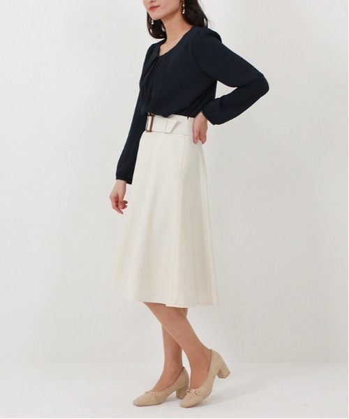 TRUDEA（トルディア）の「タックバルーンブラウス（ビジネスシャツ・レディース・ライトグレー/ホワイト/ネイビー・SMALL/LARGE/MEDIUM）」の16枚目の写真