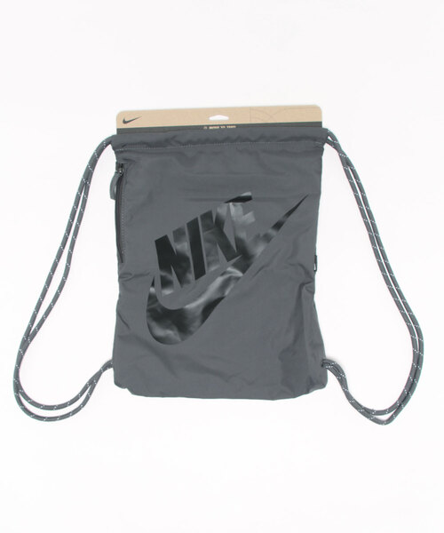 NIKE（ナイキ）の「《NIKEアパレル》NK HERITAGEDRAWSTRING-FA21（エコバッグ/サブバッグ・メンズ・ブラック×ホワイト/グレー/ライトグレー/グリーン系その他/マルーン/グリーン/シルバー/グレー系その他/グレー系その他2/レッド/ロイヤルブルー/ピンク/ブルー・フリー）」の3枚目の写真