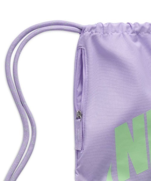 NIKE（ナイキ）の「《NIKEアパレル》NK HERITAGEDRAWSTRING-FA21（エコバッグ/サブバッグ・メンズ・ブラック×ホワイト/グレー/ライトグレー/グリーン系その他/マルーン/グリーン/シルバー/グレー系その他/グレー系その他2/レッド/ロイヤルブルー/ピンク/ブルー・フリー）」の22枚目の写真