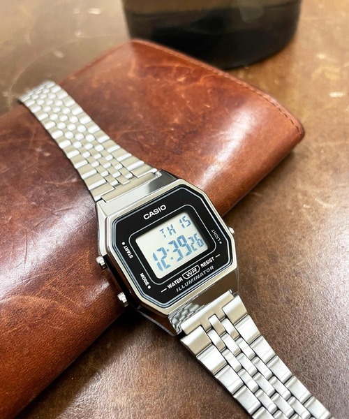 CASIO（カシオ）の「CASIO / カシオ  チープカシオ スタンダード デジタル/腕時計 ウォッチ（デジタル腕時計・メンズ・ブラック/ブラック×ブラック/ブラック系2・ONE SIZE）」の2枚目の写真