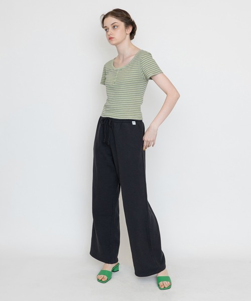 Levi's（リーバイス）の「ヘンリーネックカットソー CROCUS NILE（Tシャツ/カットソー・レディース・グリーン・S/M/XS）」の4枚目の写真