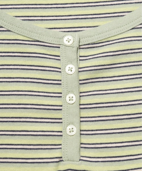 Levi's（リーバイス）の「ヘンリーネックカットソー CROCUS NILE（Tシャツ/カットソー・レディース・グリーン・S/M/XS）」の13枚目の写真