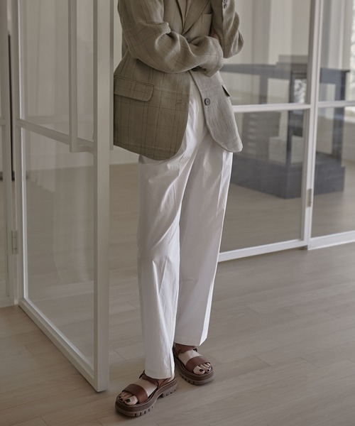 MUYMONA(ムイモナ)の「Double tuck cotton slacks mmw22s032【MUYMONA】【2022SS】(スラックス・レディース・ホワイト/カーキ/ネイビー・M/S)」の5枚目の写真