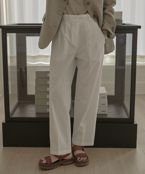 MUYMONA(ムイモナ)の「Double tuck cotton slacks mmw22s032【MUYMONA】【2022SS】(スラックス・レディース・ホワイト/カーキ/ネイビー・M/S)」の4枚目の写真