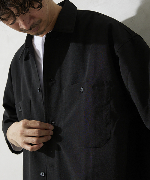 JOURNAL STANDARD relume(ジャーナルスタンダード レリューム)の「TEC LINEN CPO型半袖シャツ(シャツ/ブラウス・メンズ・ブラック/ベージュ/ネイビー・MEDIUM/LARGE)」の4枚目の写真