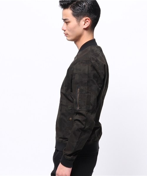 GIORDANO（ジョルダーノ）の「[GIORDANO]コットスリムMA-1ジャケット（ブルゾン・メンズ・ブラック/グリーン・MEDIUM/LARGE）」の4枚目の写真