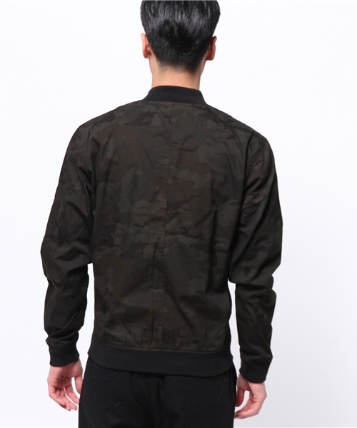 GIORDANO（ジョルダーノ）の「[GIORDANO]コットスリムMA-1ジャケット（ブルゾン・メンズ・ブラック/グリーン・MEDIUM/LARGE）」の5枚目の写真