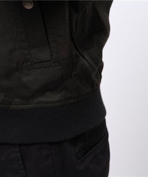 GIORDANO（ジョルダーノ）の「[GIORDANO]コットスリムMA-1ジャケット（ブルゾン・メンズ・ブラック/グリーン・MEDIUM/LARGE）」の12枚目の写真