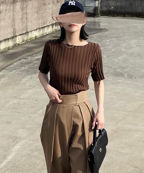 OWLLIDA apartment.（オルリダアパートメント）の「ベーシックカラーボートネックリブニットTシャツ（ニット/セーター・レディース・ブラック/ブラウン/オレンジ・FREE）」の2枚目の写真