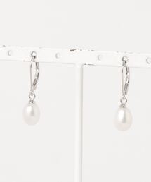 SAINTS（セインツ）の「『MUSES』オーバル淡水パールピアス  8～10mmパール（ピアス（両耳用））」