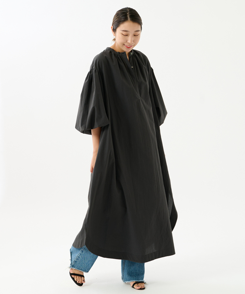 journal standard L'essage（ジャーナルスタンダードレサージュ）の「ボリュームギャザーワンピース（ワンピース・レディース・レッド/ブルー/ブラック・FREE）」の7枚目の写真