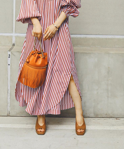 journal standard L'essage（ジャーナルスタンダードレサージュ）の「ボリュームギャザーワンピース（ワンピース・レディース・レッド/ブルー/ブラック・FREE）」の13枚目の写真