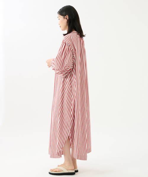 journal standard L'essage（ジャーナルスタンダードレサージュ）の「ボリュームギャザーワンピース（ワンピース・レディース・レッド/ブルー/ブラック・FREE）」の17枚目の写真