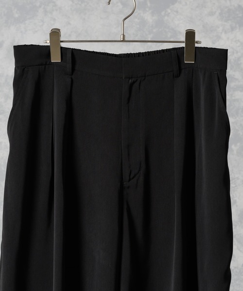 ln fortis（ロンフォルティス）の「ln fortis -2タックドレープガウチョパンツ（その他パンツ・メンズ・ブラック・SMALL/MEDIUM）」の16枚目の写真