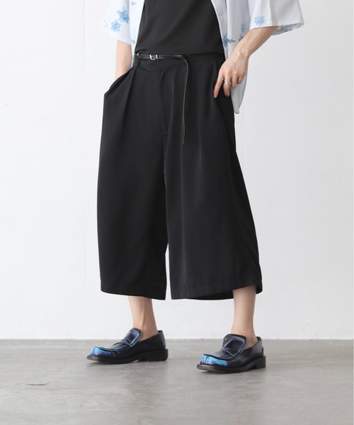 ln fortis（ロンフォルティス）の「ln fortis -2タックドレープガウチョパンツ（その他パンツ・メンズ・ブラック・SMALL/MEDIUM）」の2枚目の写真