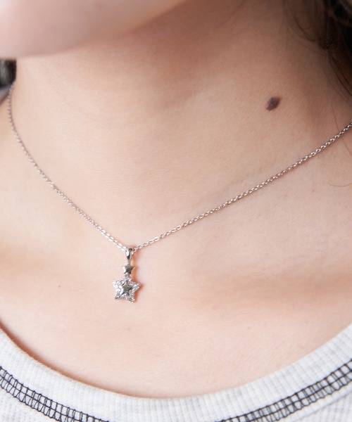 SPINNS（スピンズ）の「モチーフストーン チェーンネックレス（ネックレス・レディース・A/B/C/D/E/F/H/G/I・ONESIZE）」の6枚目の写真