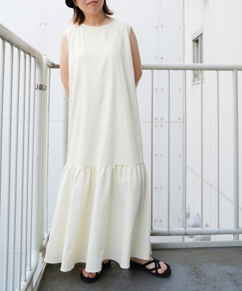 VENCEEXCHANGE（ヴァンスエクスチェンジ）の「クレープノースリマーメイドフレアワンピース（ワンピース・レディース・ホワイト/ブラック/ベージュ/ピンク/オレンジ・FREE）」の19枚目の写真