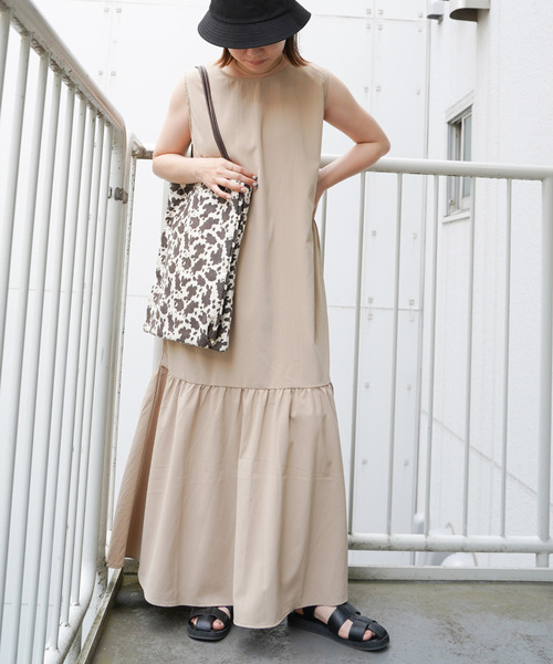 VENCEEXCHANGE（ヴァンスエクスチェンジ）の「クレープノースリマーメイドフレアワンピース（ワンピース・レディース・ホワイト/ブラック/ベージュ/ピンク/オレンジ・FREE）」の16枚目の写真