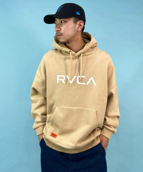 RVCA（ルーカ）の「【ZOZOTOWN限定】RVCA/ルーカ オーバーサイズ パーカー/ワンポイント ブランドロゴ/ドロップショルダー フーディ BC042-043（パーカー・メンズ・ベージュ/ブラック/グリーン・M/L/XL/S）」の9枚目の写真